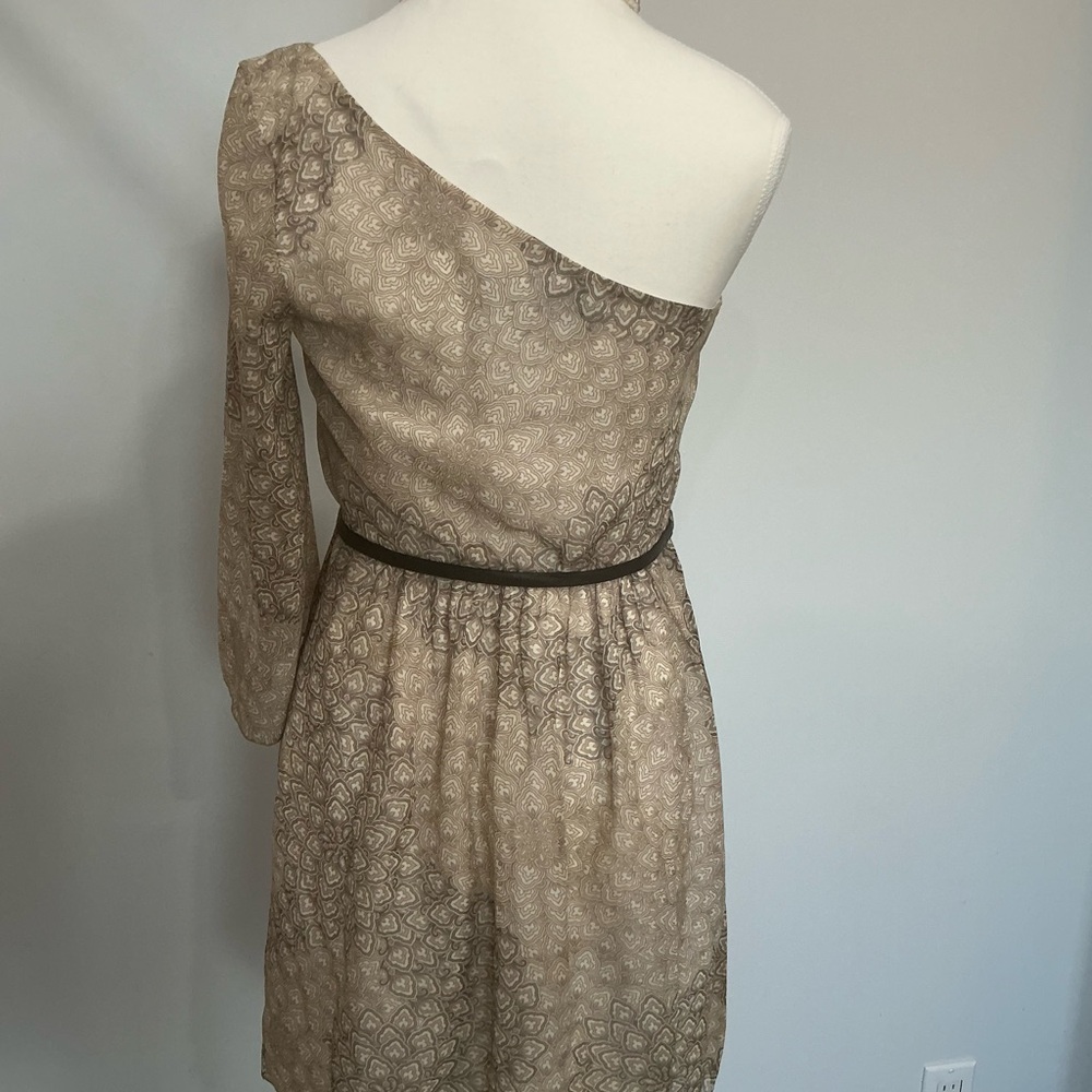 Guess One-Shoulder Beige Dress